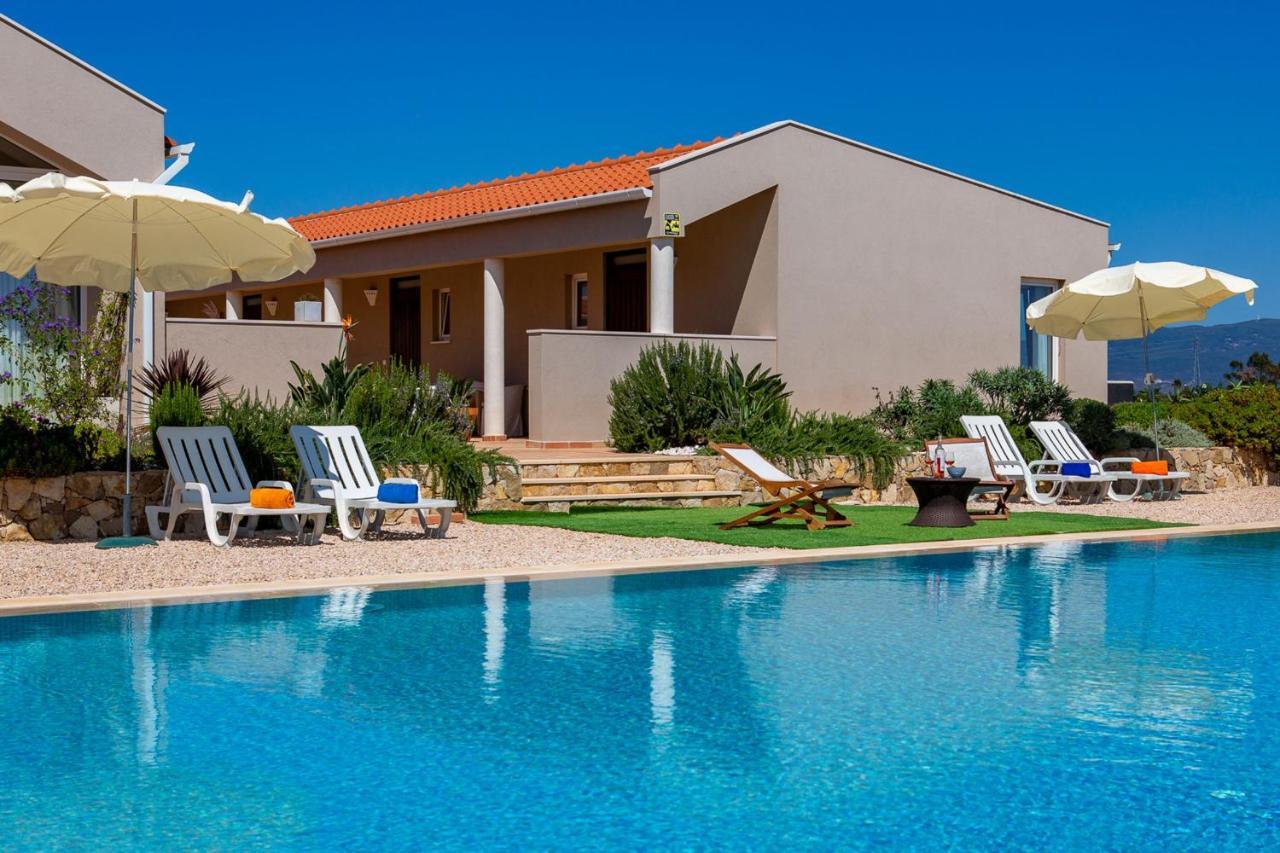 Corte Velada Guest House By Lovelystay Lagos Exterior photo