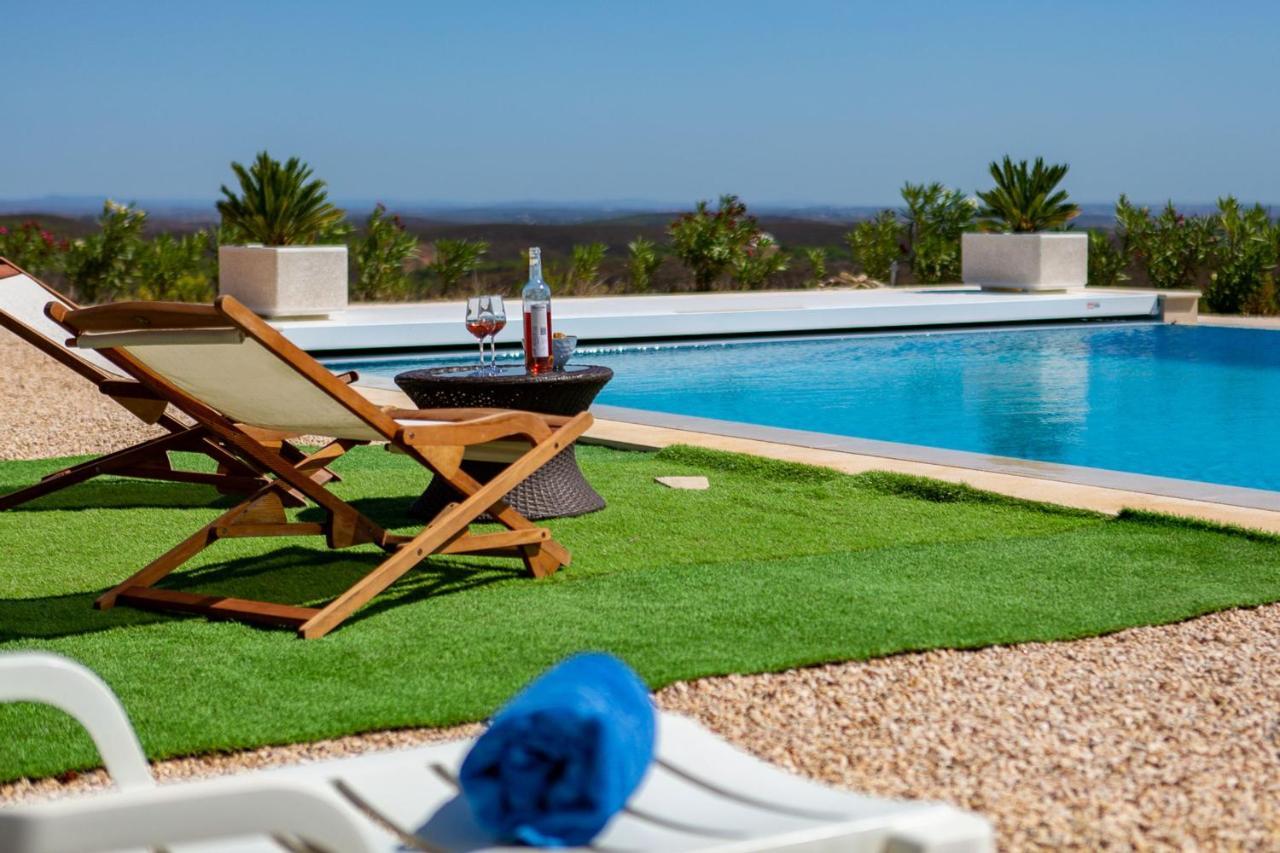 Corte Velada Guest House By Lovelystay Lagos Exterior photo