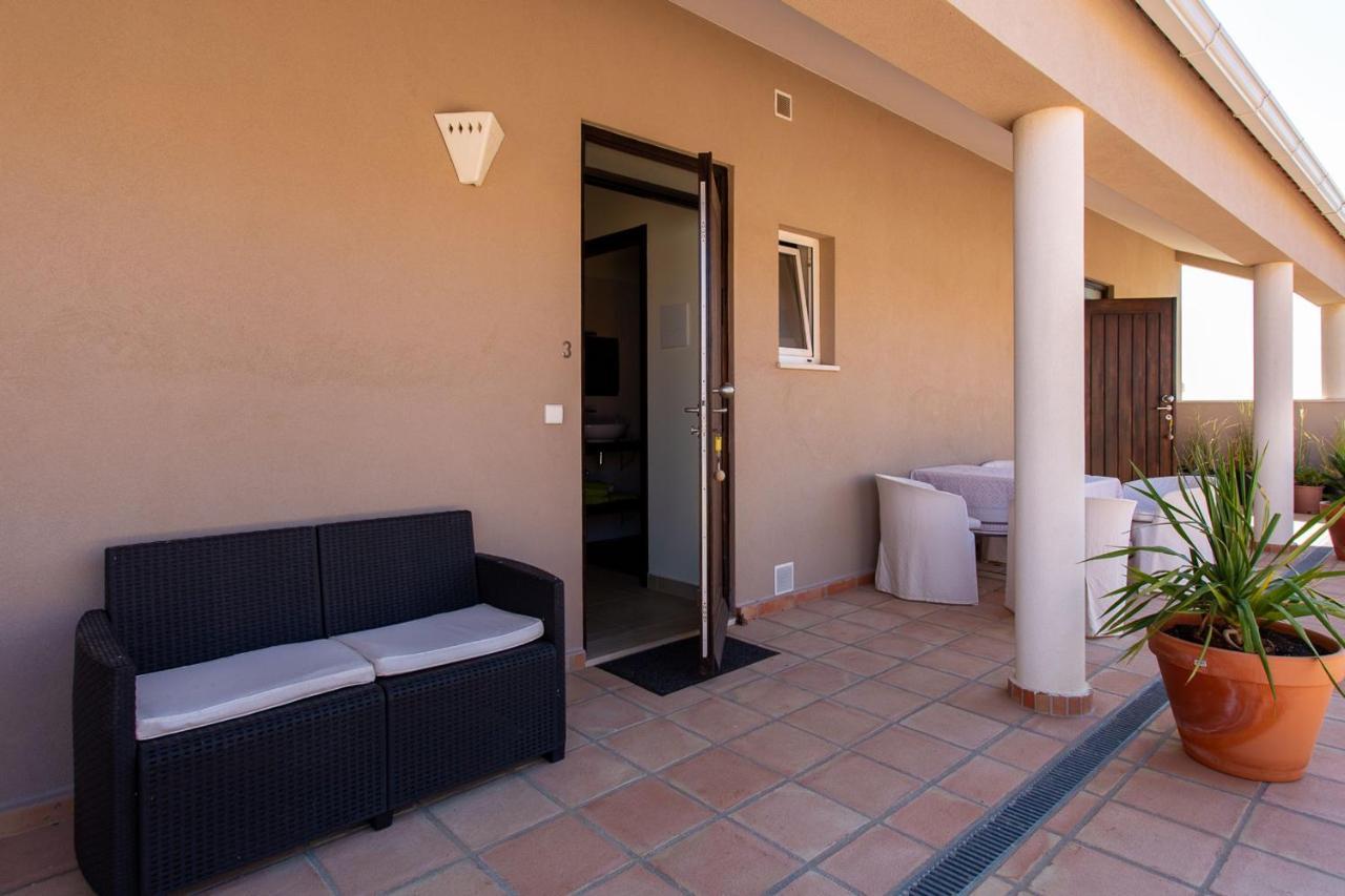Corte Velada Guest House By Lovelystay Lagos Exterior photo